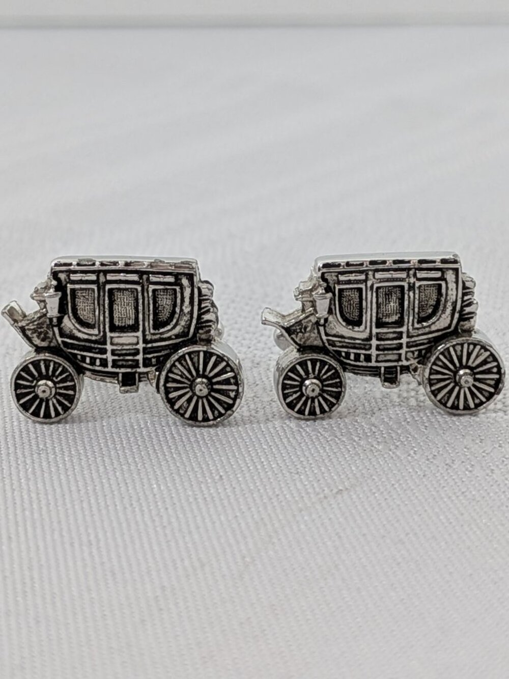 Vintage Wells Fargo Wagon Stagecoach Cufflinks - Hickok Silver